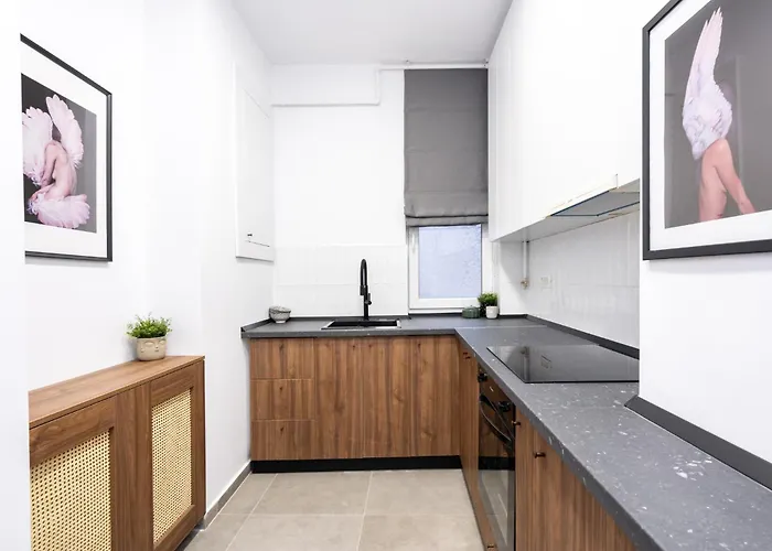 The Nest - Center - Old - 2 Bedrooms Apartment Bucharest
