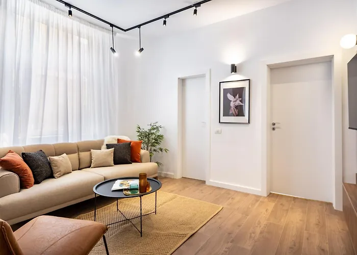 The Nest - Center - Old - 2 Bedrooms * Bukareszt