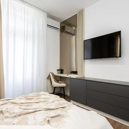 The Nest - Center - Old - 2 Bedrooms * Bucarest