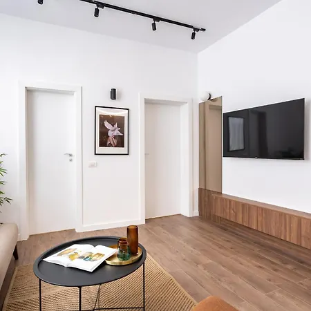 The Nest - Center - Old - 2 Bedrooms