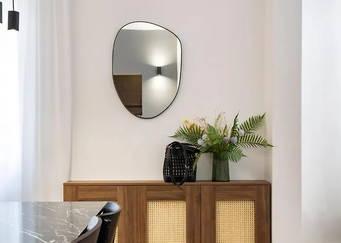 The Nest - Center - Old - 2 Bedrooms Lejlighed *