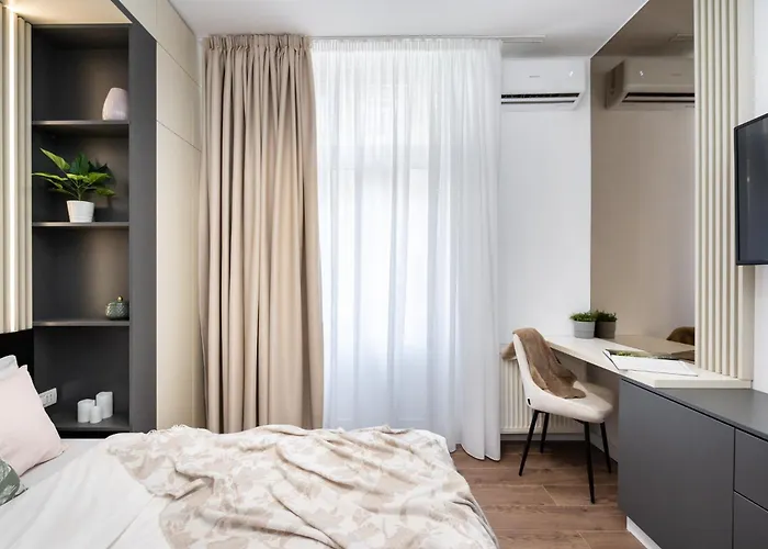 The Nest - Center - Old - 2 Bedrooms * ブカレスト